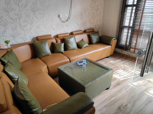 8 BHK Independent House in Sector 16 for resale Chandigarh. The reference number is 20913832