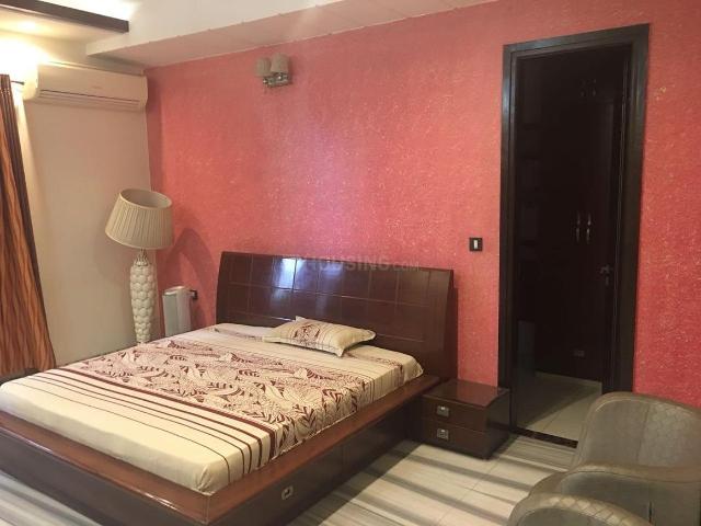 8 BHK Independent House in Sector 19 for resale Noida. The reference number is 17213660