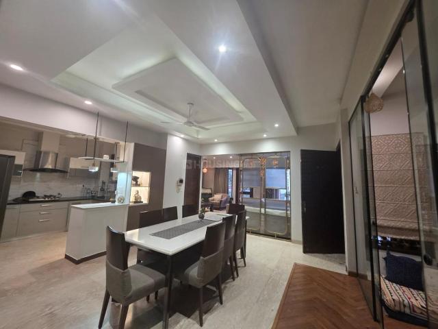 8 BHK Independent House in Sector 31 for resale Gurgaon. The reference number is 19426860