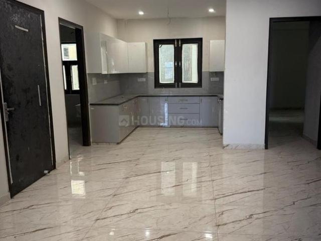 8 BHK Independent House in Sector 39 for resale Noida. The reference number is 21062847