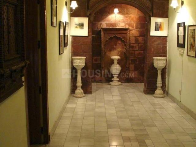 8 BHK Independent House in Sector 40 for resale Noida. The reference number is 20123045