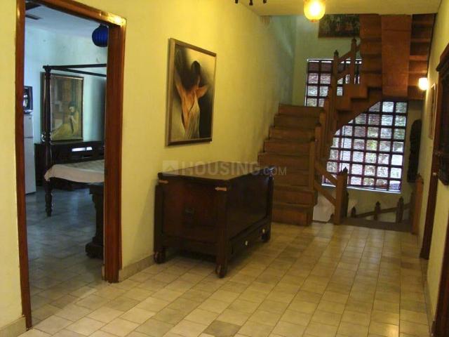 8 BHK Independent House in Sector 40 for resale Noida. The reference number is 20849470