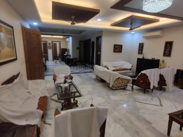 8 BHK Independent House in Sector 47 for resale Noida. The reference number is 20935033