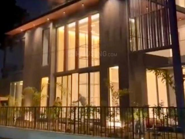 8 BHK Independent House in Sector 60 for resale Mohali. The reference number is 19995511