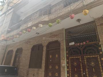 8 BHK Independent House in Shahdara for resale New Delhi. The reference number is 20080697