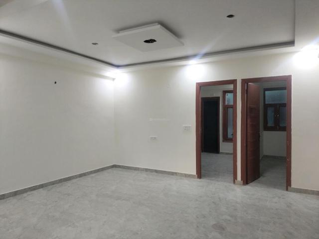 8 BHK Independent House in Siddharth Vihar for resale Ghaziabad. The reference number is 19284393