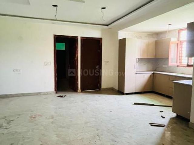 8 BHK Independent House in Siddharth Vihar for resale Ghaziabad. The reference number is 19301801