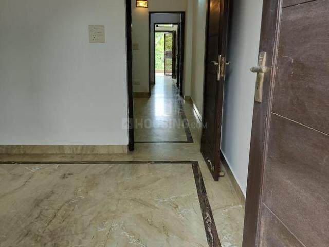 8 BHK Independent House in Sukhdev Vihar for resale New Delhi. The reference number is 20378460