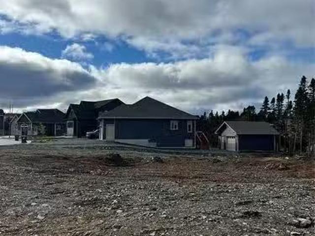 8 Blue Spruce Drive, Conception Bay South, NL, A1W 0H4 vacan.