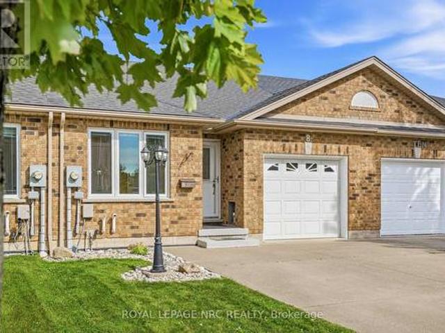 8 Bluegrass Crescent, St. Catharines Oakdale, ON, L2P 0A7 house for sale | Listing ID X13806 | Royal LePage