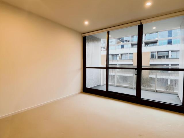 8 Bond Street, Melbourne