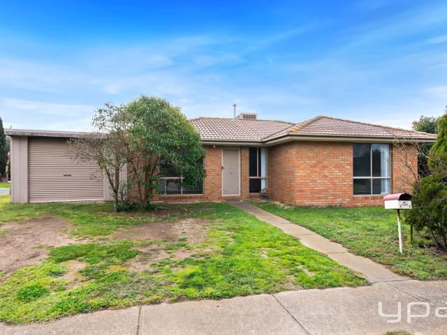 8 Bonus Court, Werribee