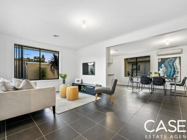 8 Bowen Street, Cranbourne