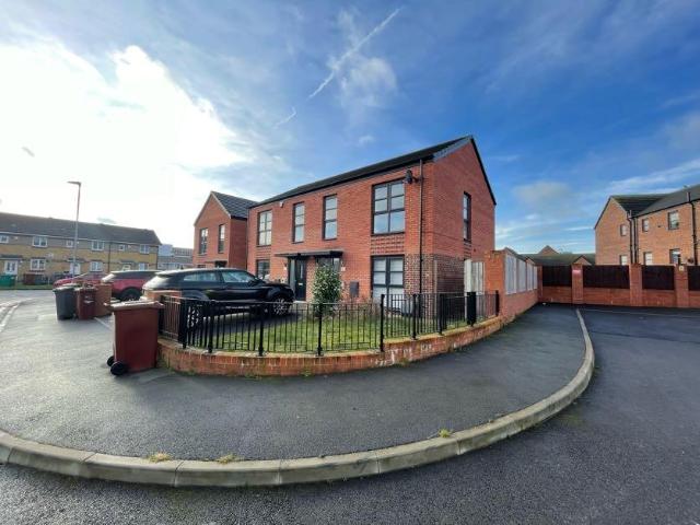 8 Bourdon Street, Manchester, M40 7DB, United Kingdom | 2 bed duplex for rent #140399270 | Rentberry