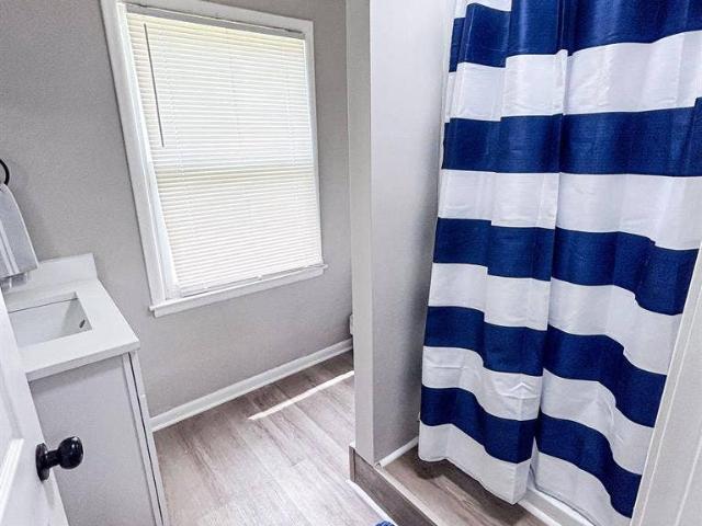 8 BR in Decatur