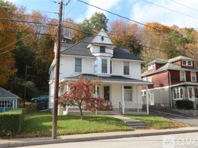 8 BR, 4 BA Apartment 11 West Street, Oneonta, NY 13820
