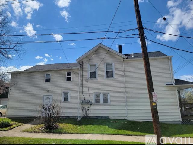 8 BR, 4 BA Apartment 72 Conklin Avenue, Binghamton, NY 13903