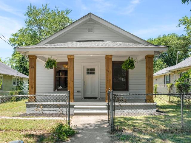 8 Bragg Street