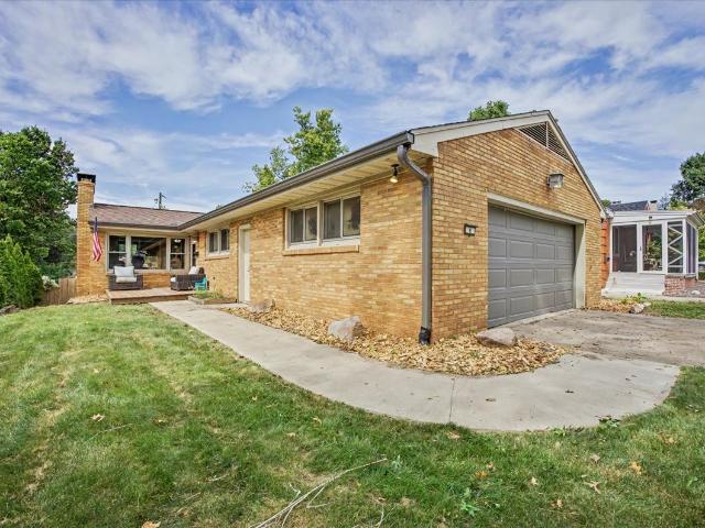 8 Briarwood Avenue