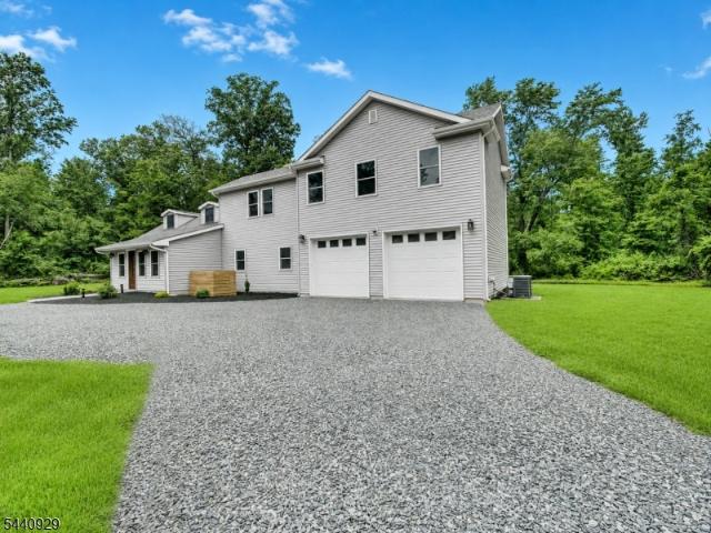 8 Britton Rd