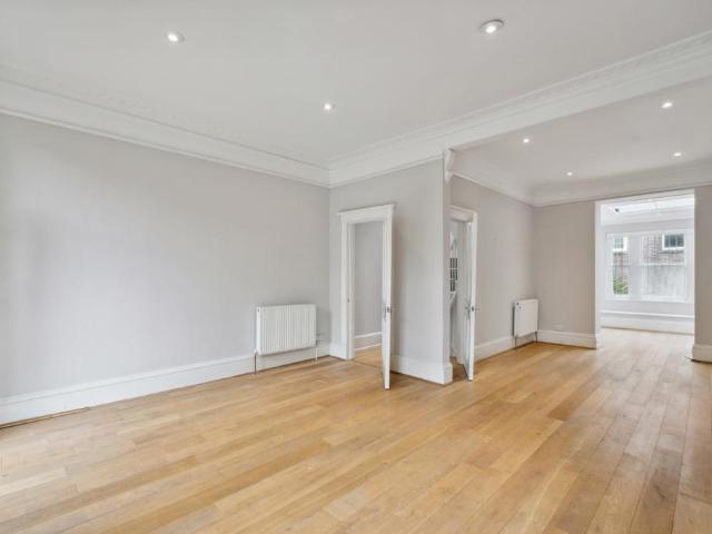 8 Brompton Square, London, SW7 1AF, United Kingdom | 5 bed townhouse for rent #130652512 | Rentberry