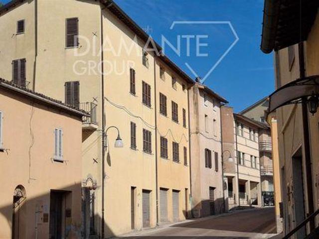 8 camere da letto, Nocera Umbra Umbria 90357759