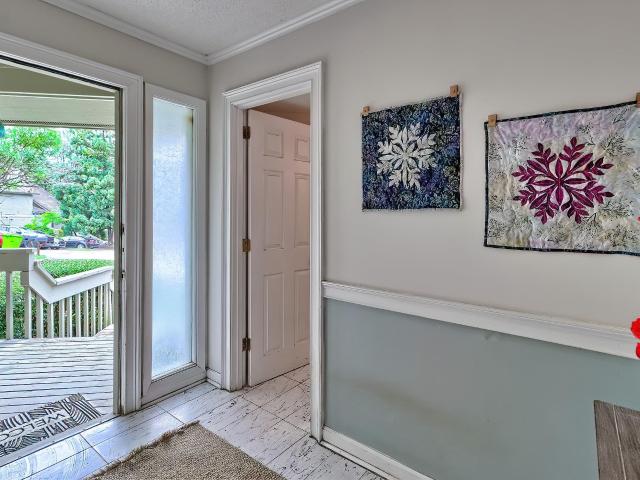 8 Cassia Court