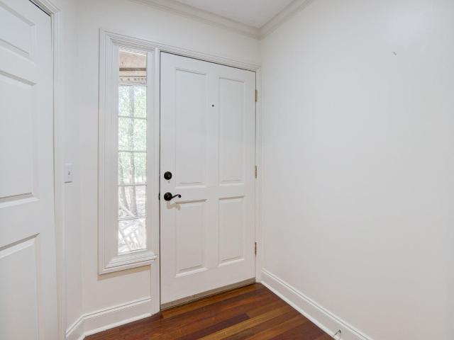 8 Cedar Place