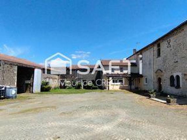 8 chambres, Chantonnay Pays de la Loire 85110 103014714