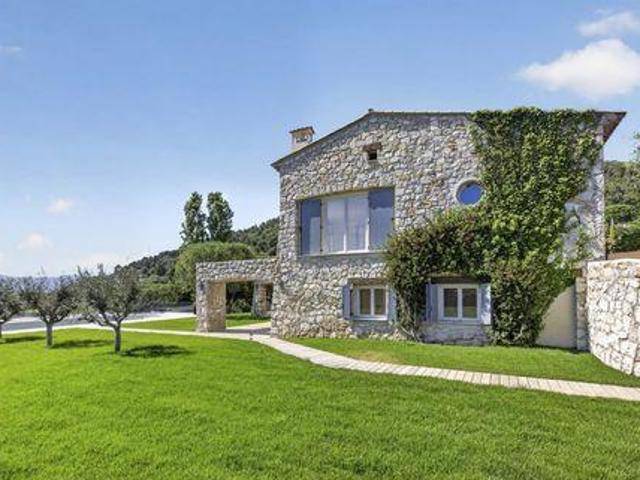 8 chambres, Villefranche Provence 06230 103183601