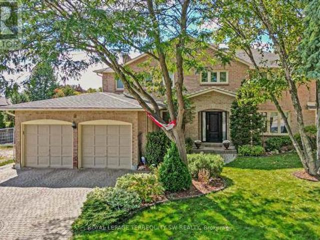 8 Chalmers Court, Brampton, ON, L6Z 3G9 house for sale | Listing ID W13042 | Royal LePage