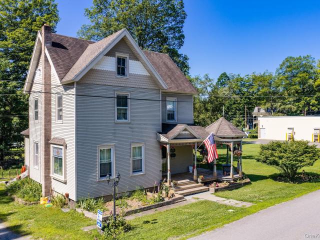 8 Chapel St, Jeffersonville, NY 12748 | MLS #1021