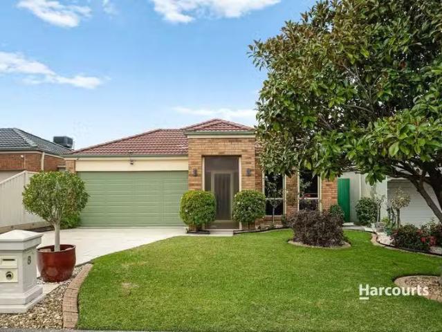8 Charlotte Pass, Pakenham, VIC 3810 House Leased