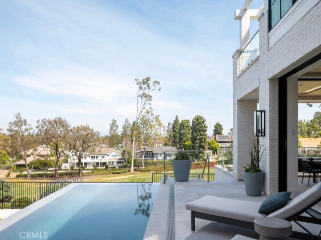8 Cherry Hills