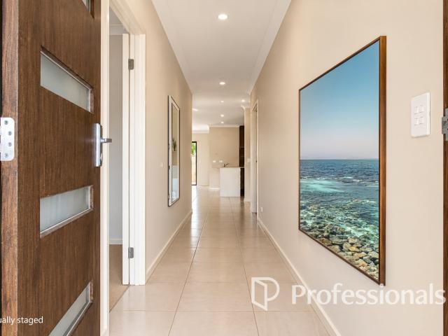 8 Coolum ParadeNewport QLD 4020, Australia
