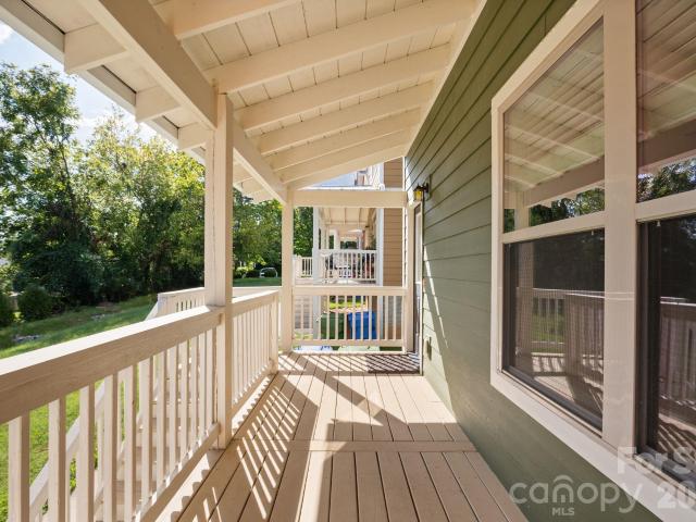 8 Cottage Cove Lane