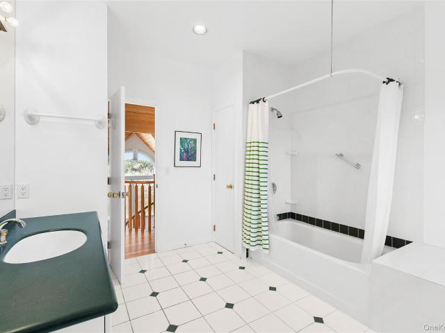 8 Dune Ln, West Hampton Dunes, NY 11978 | MLS #957886
