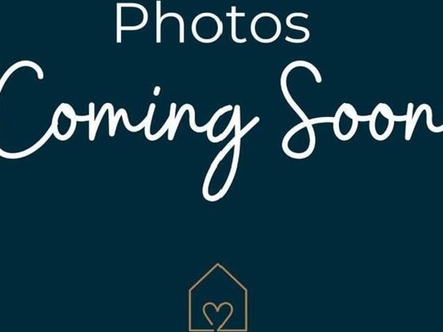 8 Dalman Parkway Glenfield Park NSW