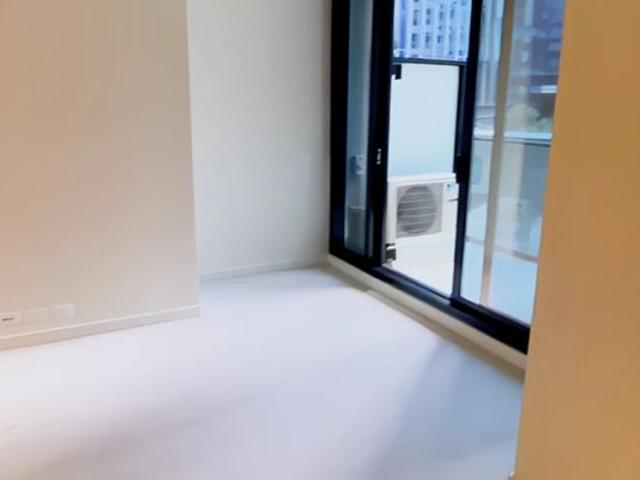 8 Daly Street, Melbourne