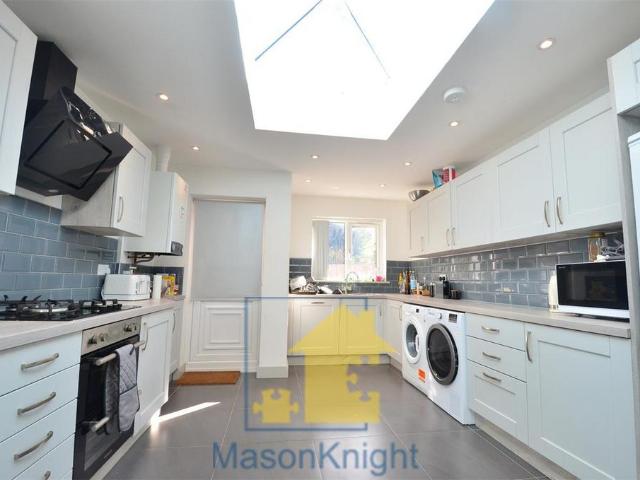 8 Dartmouth Road, Metchley, B29 6DR, United Kingdom | 5 bed townhouse for rent #134814094 | Rentberry
