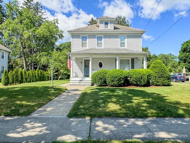 8 Davis Street