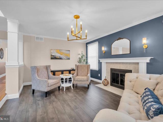 8 Dominion Dr