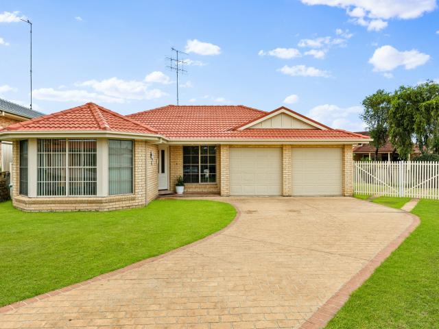 8 dorrington place glenmore park nsw house for rent lj hooker
