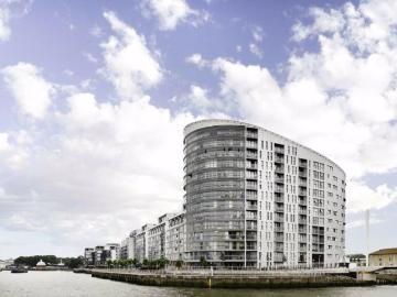 8 Dowells Street, Greenwich, Cutty. 2 bed apartment to rent £2,297 pcm £530 pw