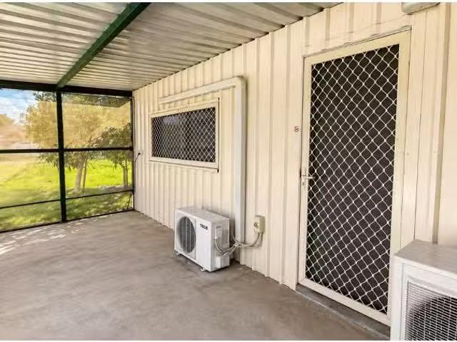 8 Dover Street, Moree House for rent Listed by Marygold Olive.