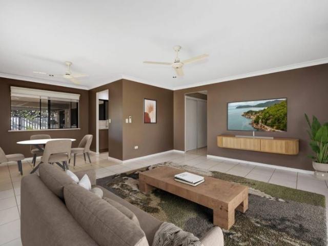 8 Eungella Ct, Bushland Beach