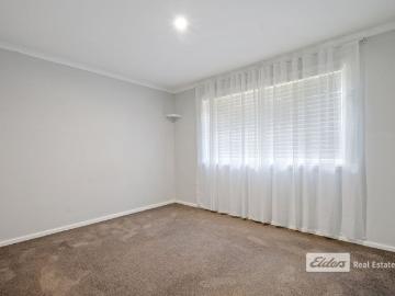 8 Eades Street