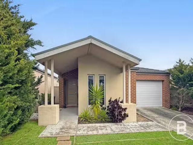 8 Echo Place, Alfredton, VIC 3350