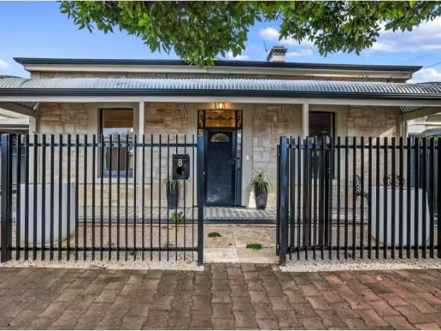 8 Elizabeth Street, Goodwood House for rent Listed by Olivia.