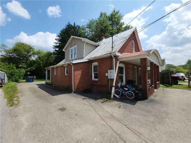 8 Elm St, Bessemer, PA 16112 | MLS #1738